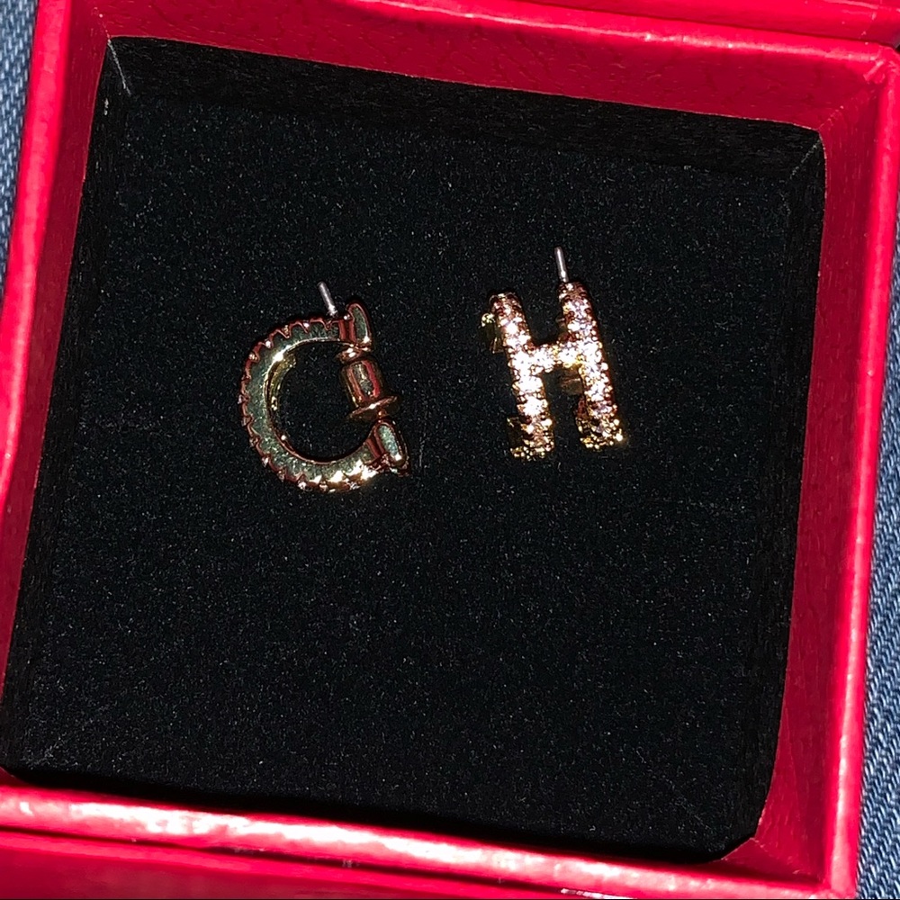 Carolina Herrera Earrings